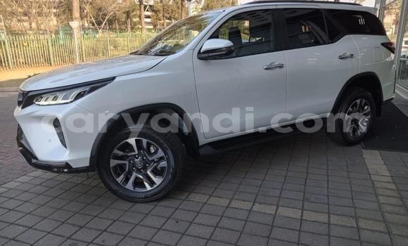 Buy Used Toyota Fortuner White Car in Lusaka in Zambia Buy Used Toyota Fortuner White Car in Lusaka in Zambia