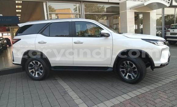Buy Used Toyota Fortuner White Car in Lusaka in Zambia Buy Used Toyota Fortuner White Car in Lusaka in Zambia
