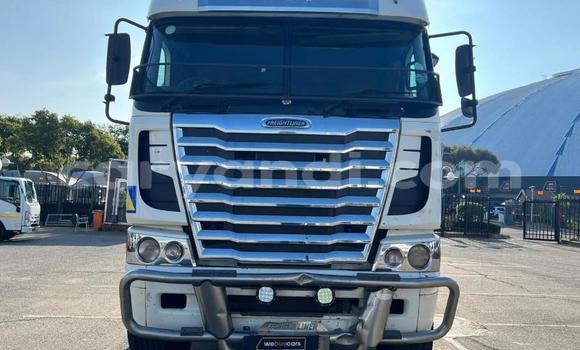 Buy Used Scania R420 White Truck in Lusaka in Zambia Buy Used Scania R420 White Truck in Lusaka in Zambia