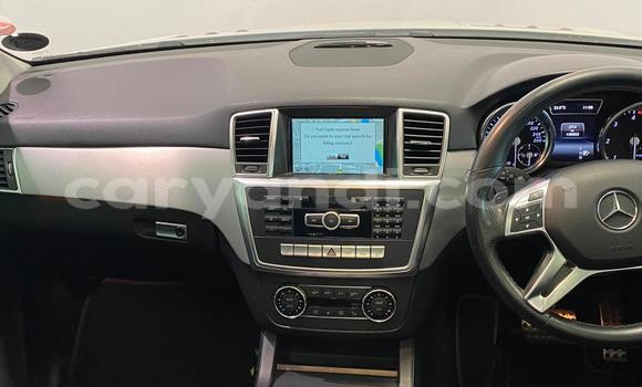 Acheter Occasion Voiture Mercedes‒Benz ML–Class Blanc à Lusaka, Zambie Acheter Occasion Voiture Mercedes‒Benz ML–Class Blanc à Lusaka, Zambie