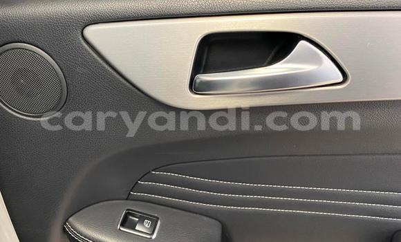 Acheter Occasion Voiture Mercedes‒Benz ML–Class Blanc à Lusaka, Zambie Acheter Occasion Voiture Mercedes‒Benz ML–Class Blanc à Lusaka, Zambie