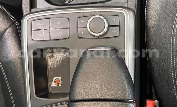 Acheter Occasion Voiture Mercedes‒Benz ML–Class Blanc à Lusaka, Zambie Acheter Occasion Voiture Mercedes‒Benz ML–Class Blanc à Lusaka, Zambie