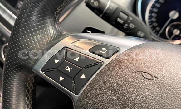 Acheter Occasion Voiture Mercedes‒Benz ML–Class Blanc à Lusaka, Zambie Acheter Occasion Voiture Mercedes‒Benz ML–Class Blanc à Lusaka, Zambie