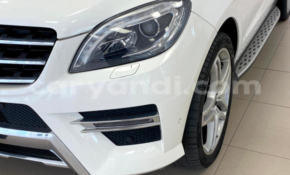 Acheter Occasion Voiture Mercedes‒Benz ML–Class Blanc à Lusaka, Zambie Acheter Occasion Voiture Mercedes‒Benz ML–Class Blanc à Lusaka, Zambie