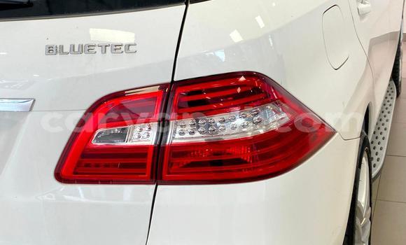 Acheter Occasion Voiture Mercedes‒Benz ML–Class Blanc à Lusaka, Zambie Acheter Occasion Voiture Mercedes‒Benz ML–Class Blanc à Lusaka, Zambie