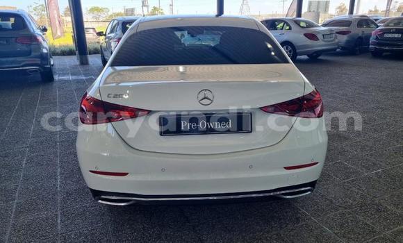 Tenga Tsaru Mercedes‒Benz C–Class Chena Mota in Lusaka in Zambia Tenga Tsaru Mercedes‒Benz C–Class Chena Mota in Lusaka in Zambia