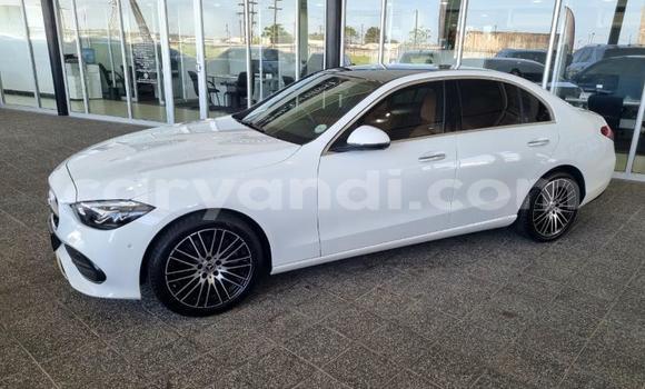 Tenga Tsaru Mercedes‒Benz C–Class Chena Mota in Lusaka in Zambia Tenga Tsaru Mercedes‒Benz C–Class Chena Mota in Lusaka in Zambia