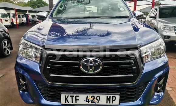 Tenga Tsaru Toyota Hilux Bhuruu Mota in Lusaka in Zambia Tenga Tsaru Toyota Hilux Bhuruu Mota in Lusaka in Zambia