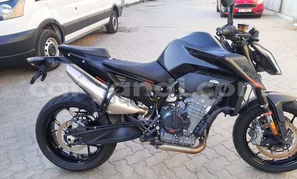 Buy Used KTM Duke Black Bike in Lusaka in Zambia