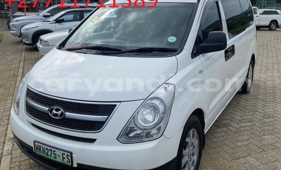 Acheter Occasion Voiture Hyundai H1 Blanc à Lusaka, Zambie