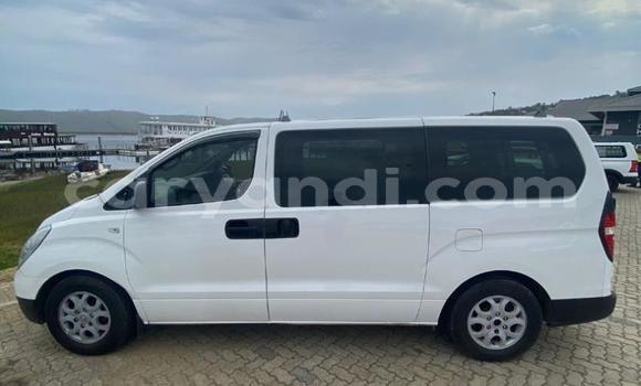 Buy Used Hyundai H1 White Car in Lusaka in Zambia Buy Used Hyundai H1 White Car in Lusaka in Zambia