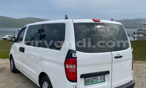 Buy Used Hyundai H1 White Car in Lusaka in Zambia Buy Used Hyundai H1 White Car in Lusaka in Zambia
