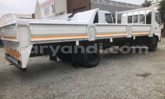 Buy Used Hino 300 Series White Truck in Lusaka in Zambia Buy Used Hino 300 Series White Truck in Lusaka in Zambia