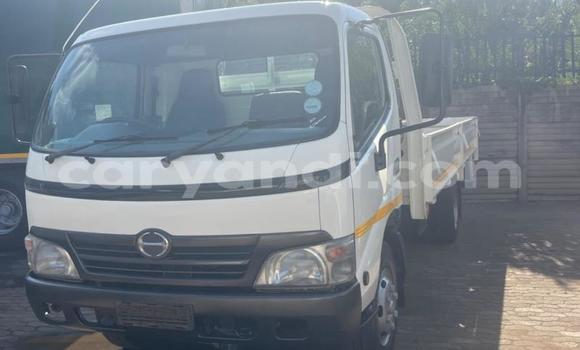 Buy Used Hino 300 Series White Truck in Kitwe in Zambia