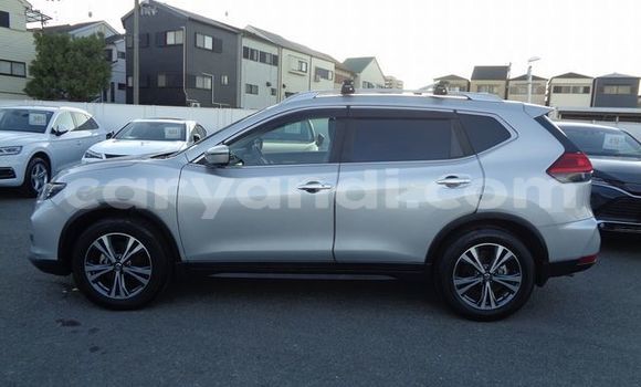 Nunua Ilio tumika Nissan X–Trail Fedha Gari ndani ya Lusaka nchini Zambia Nunua Ilio tumika Nissan X–Trail Fedha Gari ndani ya Lusaka nchini Zambia