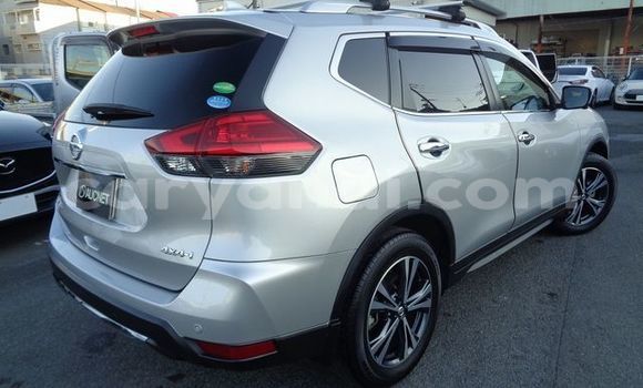 Nunua Ilio tumika Nissan X–Trail Fedha Gari ndani ya Lusaka nchini Zambia Nunua Ilio tumika Nissan X–Trail Fedha Gari ndani ya Lusaka nchini Zambia