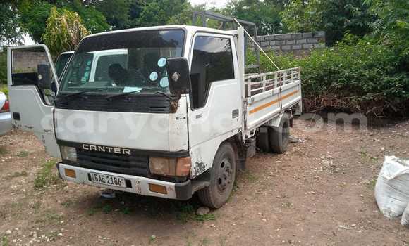 Acheter Occasion Utilitaire Mitsubishi Canter Blanc à Choma, Du sud Acheter Occasion Utilitaire Mitsubishi Canter Blanc à Choma, Du sud