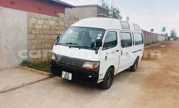 Acheter Occasion Voiture Toyota Hiace Blanc à Chipata, Zambie Acheter Occasion Voiture Toyota Hiace Blanc à Chipata, Zambie