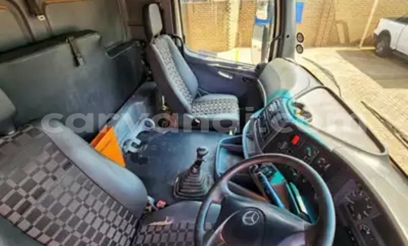 Buy Used Mercedes–Benz Truck White Truck in Lusaka in Zambia Buy Used Mercedes–Benz Truck White Truck in Lusaka in Zambia