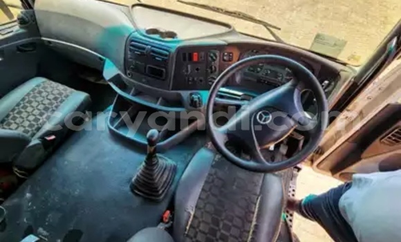 Buy Used Mercedes–Benz Truck White Truck in Lusaka in Zambia Buy Used Mercedes–Benz Truck White Truck in Lusaka in Zambia