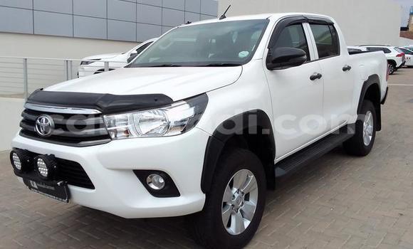 Buy Used Toyota Hilux White Car in Lusaka in Zambia Buy Used Toyota Hilux White Car in Lusaka in Zambia