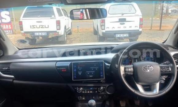 Tenga Tsaru Toyota Hilux Chena Mota in Chilanga in Lusaka Tenga Tsaru Toyota Hilux Chena Mota in Chilanga in Lusaka
