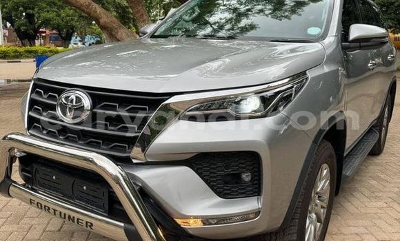 Nunua Ilio tumika Toyota Alphard Nyingine Gari ndani ya Lusaka nchini Zambia