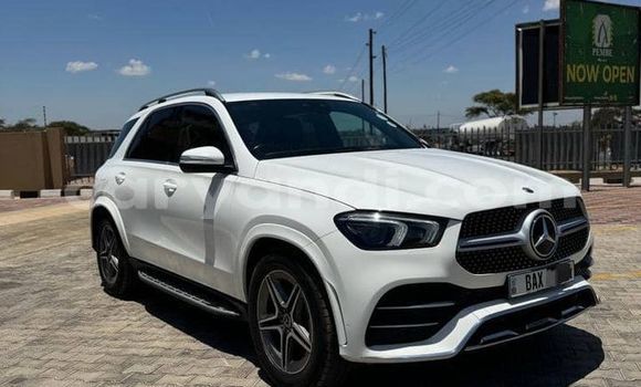 Nunua Ilio tumika Mercedes-Benz GLC 250D Nyeupe Gari ndani ya Lusaka nchini Zambia