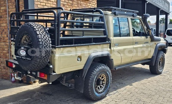 Tenga Tsaru Toyota Land Cruiser Beige Mota in Lusaka in Zambia Tenga Tsaru Toyota Land Cruiser Beige Mota in Lusaka in Zambia