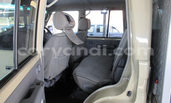 Buy Used Toyota Land Cruiser Beige Car in Lusaka in Zambia Buy Used Toyota Land Cruiser Beige Car in Lusaka in Zambia