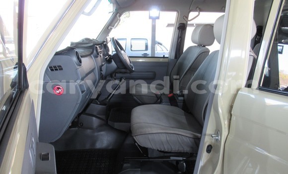 Buy Used Toyota Land Cruiser Beige Car in Lusaka in Zambia Buy Used Toyota Land Cruiser Beige Car in Lusaka in Zambia