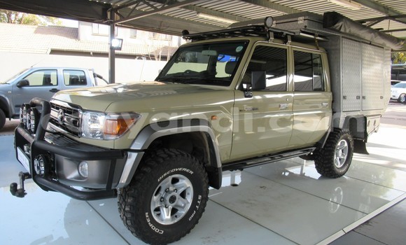 Buy Used Toyota Land Cruiser Beige Car in Lusaka in Zambia Buy Used Toyota Land Cruiser Beige Car in Lusaka in Zambia