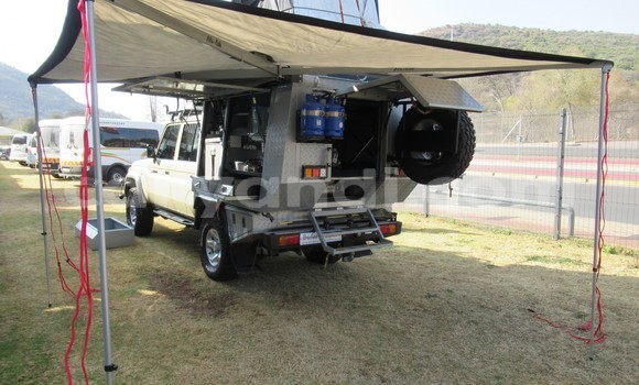 Buy Used Toyota Land Cruiser Beige Car in Lusaka in Zambia Buy Used Toyota Land Cruiser Beige Car in Lusaka in Zambia