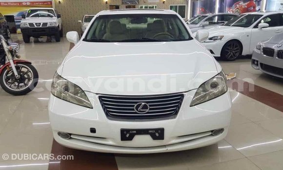 Buy Import Lexus ES White Car in Import - Dubai in Zambia Buy Import Lexus ES White Car in Import - Dubai in Zambia
