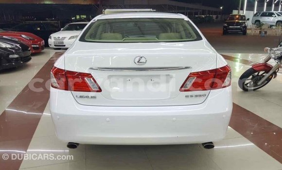 Buy Import Lexus ES White Car in Import - Dubai in Zambia Buy Import Lexus ES White Car in Import - Dubai in Zambia