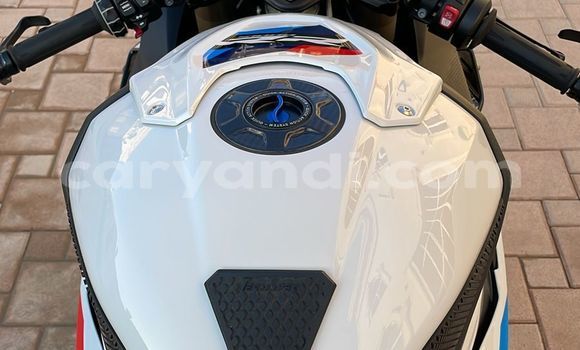 Buy Used BMW S 1000 White Bike in Lusaka in Zambia Buy Used BMW S 1000 White Bike in Lusaka in Zambia
