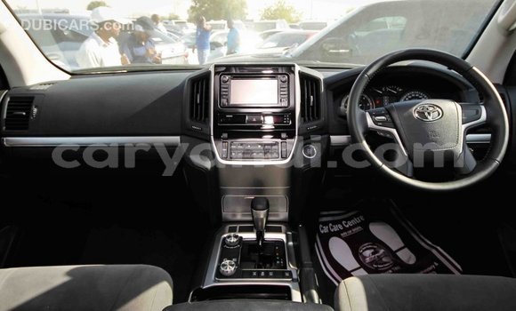 Nunua Imported Toyota Land Cruiser Nyeusi Gari ndani ya Import - Dubai nchini Zambia Nunua Imported Toyota Land Cruiser Nyeusi Gari ndani ya Import - Dubai nchini Zambia