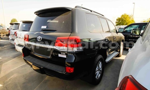 Nunua Imported Toyota Land Cruiser Nyeusi Gari ndani ya Import - Dubai nchini Zambia Nunua Imported Toyota Land Cruiser Nyeusi Gari ndani ya Import - Dubai nchini Zambia