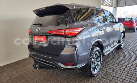 Tenga Tsaru Toyota Fortuner Sirivha Mota in Lusaka in Zambia Tenga Tsaru Toyota Fortuner Sirivha Mota in Lusaka in Zambia