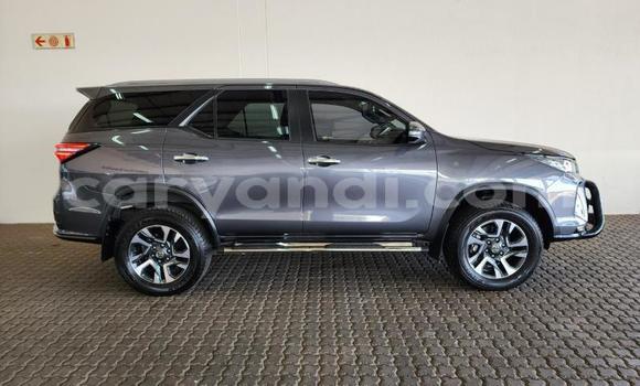 Tenga Tsaru Toyota Fortuner Sirivha Mota in Lusaka in Zambia Tenga Tsaru Toyota Fortuner Sirivha Mota in Lusaka in Zambia