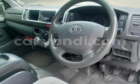 Acheter Occasion Voiture Toyota Vitz Blanc à Ndola, Zambie Acheter Occasion Voiture Toyota Vitz Blanc à Ndola, Zambie