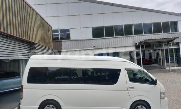 Acheter Occasion Voiture Toyota Vitz Blanc à Ndola, Zambie Acheter Occasion Voiture Toyota Vitz Blanc à Ndola, Zambie