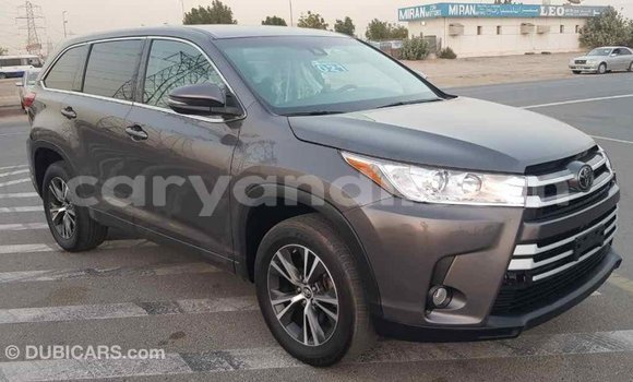 Nunua Imported Toyota Highlander Nyingine Gari ndani ya Import - Dubai nchini Zambia Nunua Imported Toyota Highlander Nyingine Gari ndani ya Import - Dubai nchini Zambia