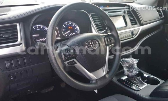 Nunua Imported Toyota Highlander Nyingine Gari ndani ya Import - Dubai nchini Zambia Nunua Imported Toyota Highlander Nyingine Gari ndani ya Import - Dubai nchini Zambia