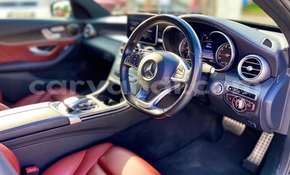 Nunua Ilio tumika Mercedes‒Benz C-klasse Nyeusi Gari ndani ya Lusaka nchini Zambia Nunua Ilio tumika Mercedes‒Benz C-klasse Nyeusi Gari ndani ya Lusaka nchini Zambia