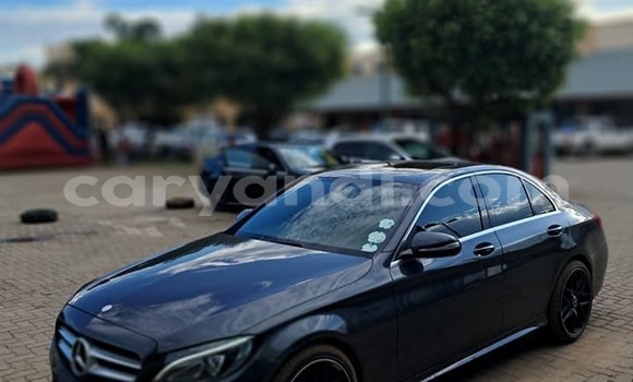 Nunua Ilio tumika Mercedes‒Benz C–Class Nyeusi Gari ndani ya Chinsali nchini Kaskazini Nunua Ilio tumika Mercedes‒Benz C–Class Nyeusi Gari ndani ya Chinsali nchini Kaskazini