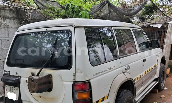 Nunua Ilio tumika Mitsubishi Pajero Nyeupe Gari ndani ya Lusaka nchini Zambia Nunua Ilio tumika Mitsubishi Pajero Nyeupe Gari ndani ya Lusaka nchini Zambia