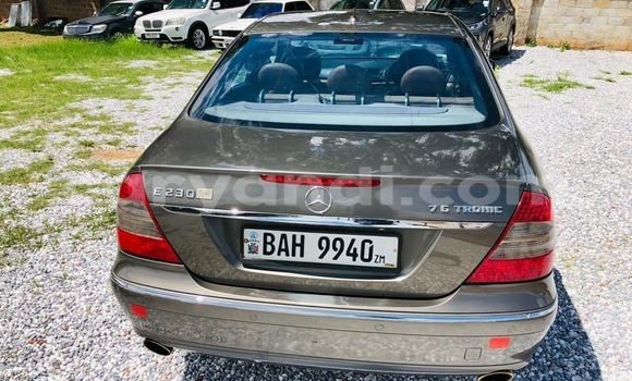 Nunua Ilio tumika Mercedes‒Benz E–Class Nyingine Gari ndani ya Lusaka nchini Zambia Nunua Ilio tumika Mercedes‒Benz E–Class Nyingine Gari ndani ya Lusaka nchini Zambia