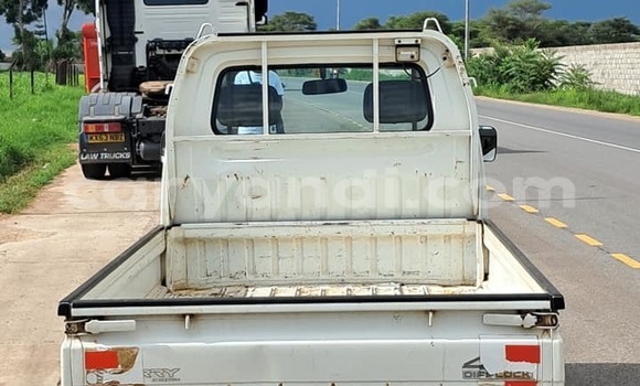 Nunua Ilio tumika Suzuki Carry Nyeupe Lori ndani ya Lusaka nchini Zambia Nunua Ilio tumika Suzuki Carry Nyeupe Lori ndani ya Lusaka nchini Zambia