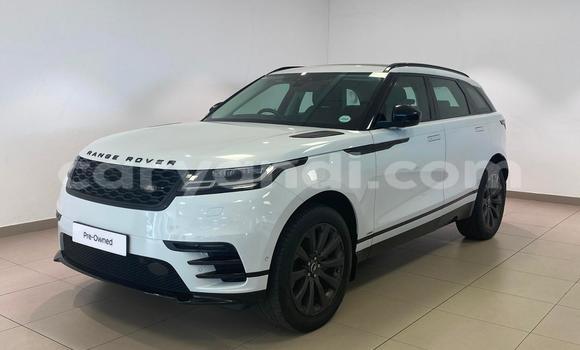 Acheter Occasion Voiture Land Rover Range Rover Velar Blanc à Lusaka, Zambie Acheter Occasion Voiture Land Rover Range Rover Velar Blanc à Lusaka, Zambie